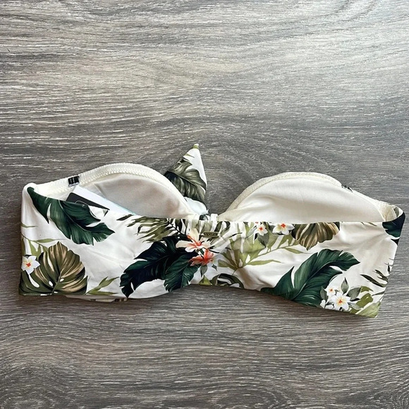 Rip Curl On The Coast Bandeau Bikini Top & Reversible Cheeky Bottoms - Picture 6 of 14